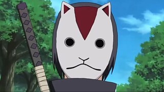 ketika itachi diremehkan oleh  anggota Anbu