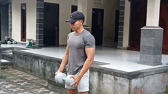 jangan lupa follow abang nya di tiktok