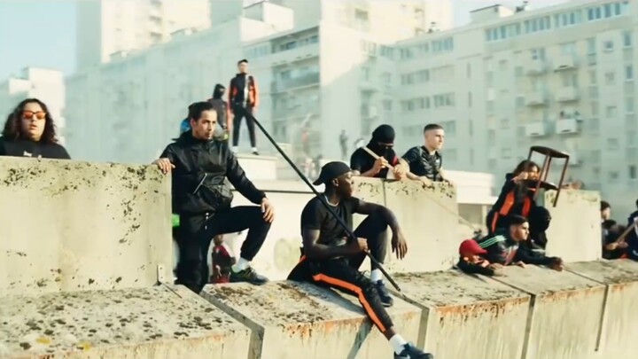 This is a crime film that 900,000 netizens have all recommended I watch, and it’s likely to score at