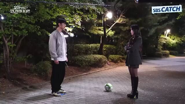 No Tail To Tell Behind The Scenes