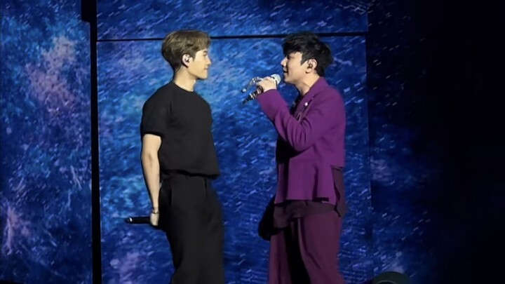 Bình luận hot ngoài vòng: Một miếng Dove, một hơi thuốc.