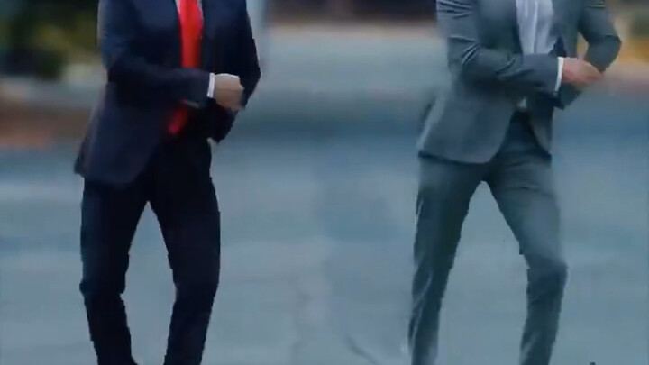 Musk sendiri memposting video tarian AI di Twitter dan bilang ini bukan AI.