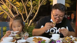 อาร์มี่เยี่ยมชมจุดจบของโลกในซานย่า สั่งโต๊ะอาหารทะเล