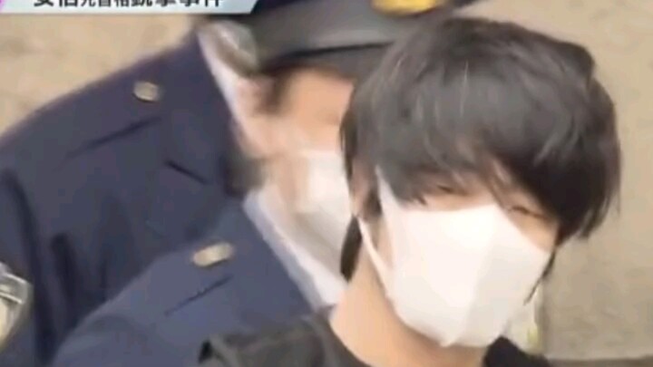 Defense attorney: Mr. Yamagami, you’ve already gone down in history—now it’s my turn!