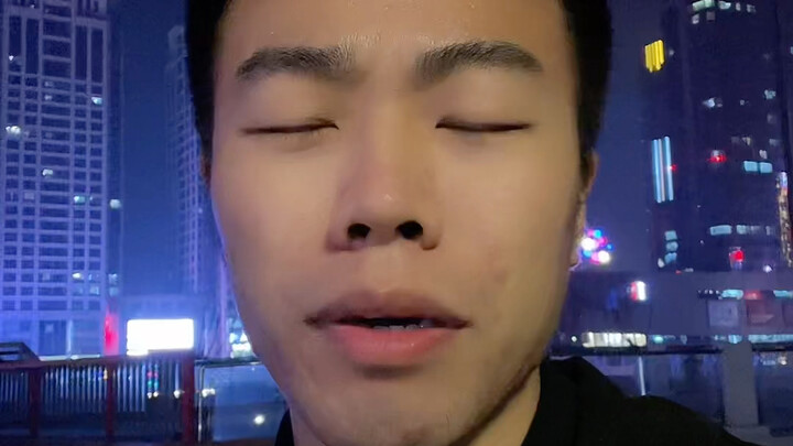 المدرسة تعبت كثيرًا من أجلِك