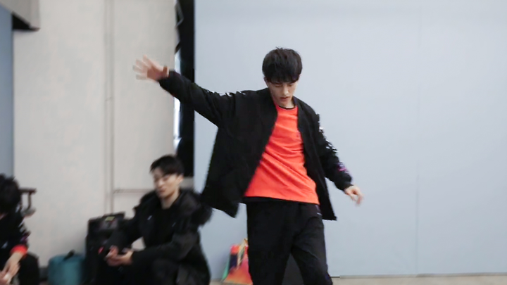 【黄子弘凡】华彩少年大舞担舞蹈首秀