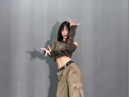 MAGI女团AAA db速翻#magi女团#magi女团回归新歌#AAA舞蹈挑战#dance