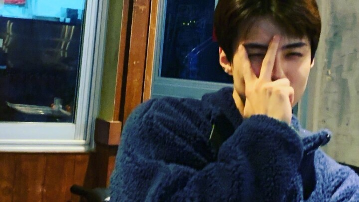 【وو شي شون】تحذير: مستوى الحلاوة مرتفع جدًا في الأمام!! ابدأ يومك المفعم بالطاقة باستئجار ابتسامة شي 