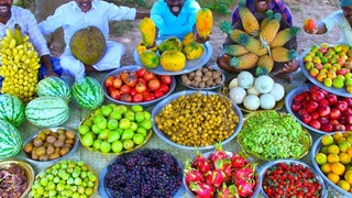 A truly authentic and generous fruit platter—featuring a total of 19 different kinds of fruit! Fruit