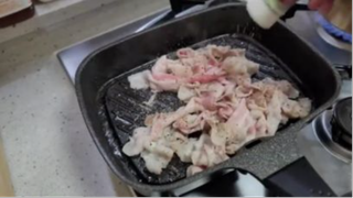 Đùi heo to, Bibimbap với nhiều rau sống, mì bibim #amthuc #monngon