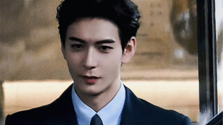 يا للهول! أصغر رئيس مجلس إدارة مُدرج في البورصة في جينجيانغ! مظهره يعكس الرقي والثروة!