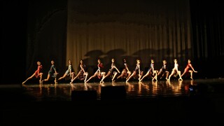 [Hiệp hội múa Trung Quốc của Đại học Columbia] Jinling Mười ba chiếc kẹp tóc Những bông hoa chiến tr
