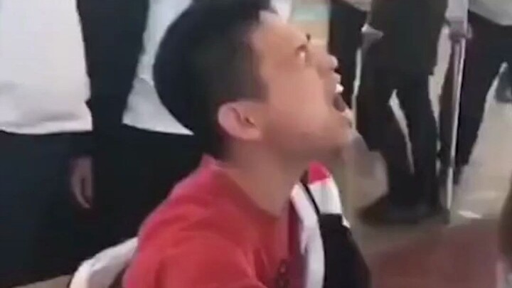 Có thể thấy, khoảnh khắc này anh ấy thực sự đã hết mình