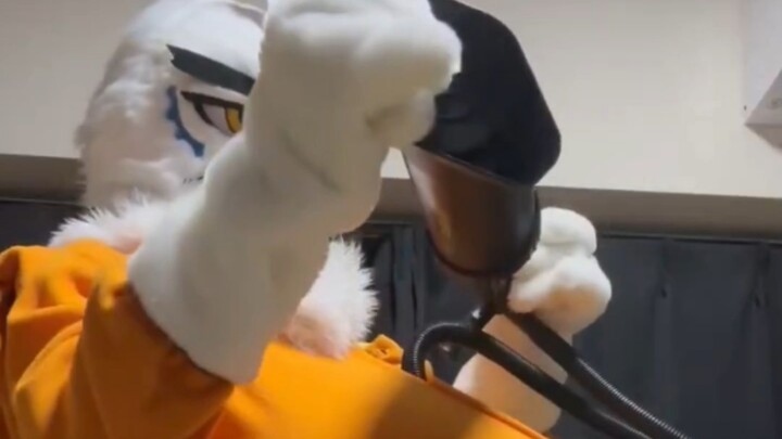 Bụng đang phồng lên