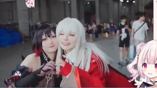 Nhìn lolita Nhật Bản [hôn với hàng trăm cosplayer] khiến tôi ghen tị⚡⚡