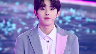 การแสดงเพลงไตเติ้ล "Here I Am" จากรายการออดิชั่นบอยกรุ๊ป BOYS PLANET ครั้งแรกได้ปล่อยออกมาแล้ว