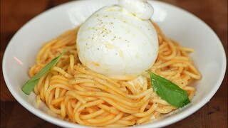 Apakah Anda suka resep Italia? - Pasta Tomat dan Burrata