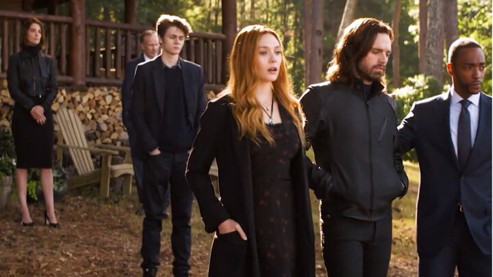 Dalam adegan ini, semua orang masih ingat Iron Man, tetapi semua orang lupa Black Widow!