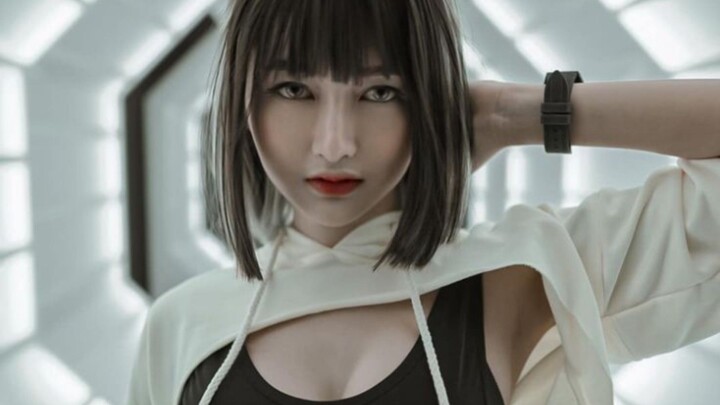 CEWEK CANTIK JOGET BESAR BANGET