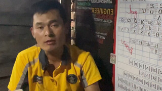 The delivery guy teaches himself English/Learns his daily life in the attic, accepts his ordinarines