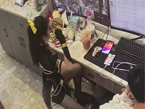 Video đối lập về nữ quản trị viên mạng mặc quần tất đen gợi cảm được sản xuất trong ba năm!!!! Chào 