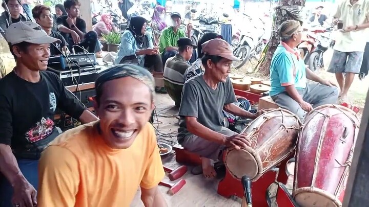 kuda lumping - master kendang mbah mingan kuda lumping Pesawaran