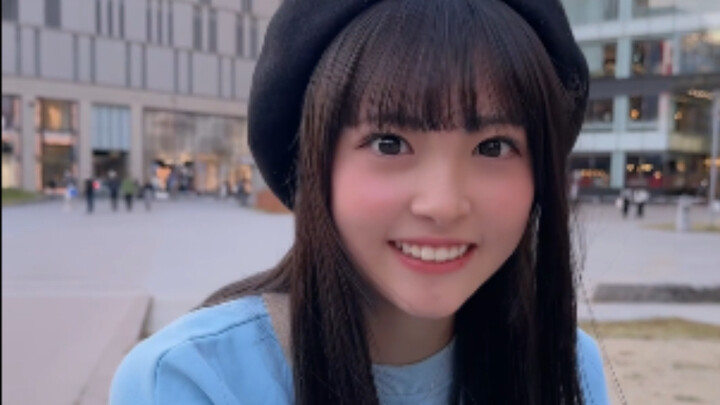 Cái gì? Cô gái “hoa anh đào” 15 tuổi đáng yêu thế này sao?