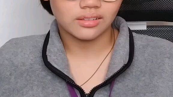 Scenario:Jakie's questions to her long time crush, art