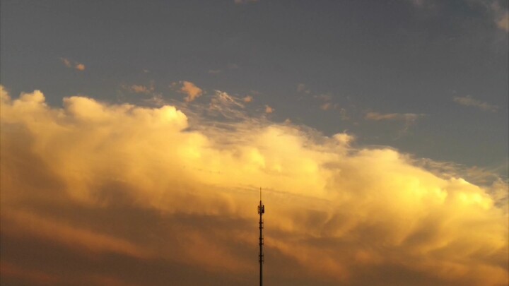 Ketika Aku Konsisten Memotret Langit di Lokasi yang Sama Selama Tiga Tahun