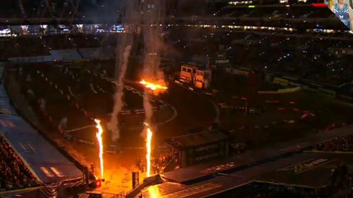 INDIANAPOLIS SUPERCROSS TRIPLE CROWN