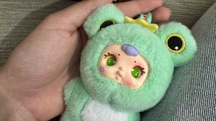 Si Bucin yang Ternyata Tajir Melintir (Dubbing Indonesia)