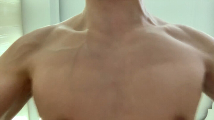 Góc nhìn của bạn gái và góc nhìn của mèo