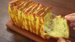 Fluffy and Soft, Cream Cheese Garlic Bread Recipe :: The Whole Family Loves It by 매일맛나 delicious day