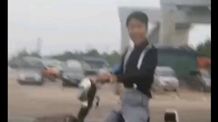 ทำไมทั้งโลกถึงมีแต่พวกด่าเก่งกันหมดวันแห่งความเศร้า