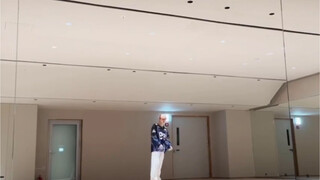 [TWS main dancer Han Zhixun freestyle] He knows how to surprise people. How many dancers in the sixt