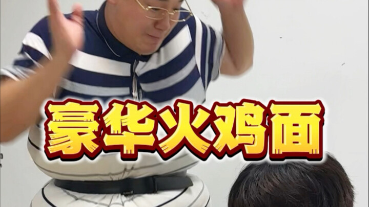 لقد تم القبض عليّ من قِبَل المدير توه!!