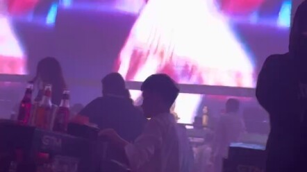 ⚡Cảnh tượng kinh ngạc của Jiaran tại quán bar⚡