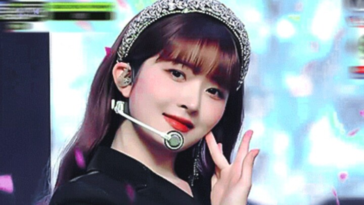 ลูกสาวเจ้าพ่อ เรย์ [ถ่ายสด 4K] REI อิไร เรย์ 'LOVE DIVE' 221229 IVE MCD