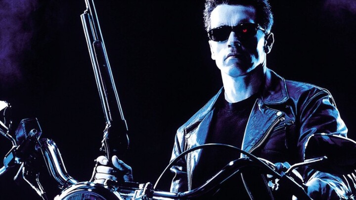 Review chiếc t800 cổ điển trong Terminator 2