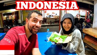 Eating Like A Local In Jakarta, Indonesia! 🇮🇩🍽️