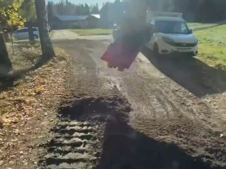 هذا الكشط على سطح الطريق يبدو مريحًا جدًا حقًا