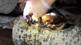 هل يعود "كريم اليشم الأسود المتقطع" إلى السوق؟ إنه علاج لتعفن الحوافر وخشونتها.