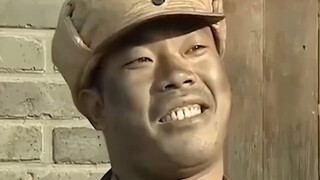 Berbaring dan bermain petak umpet, berganti warna dan berkamuflase! Lihat, ada berapa banyak orang y