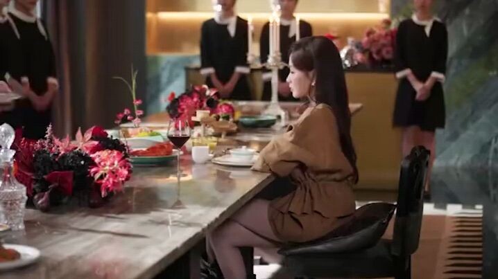 คุณนายใช้ปากอาถรรพ์จีบรัก