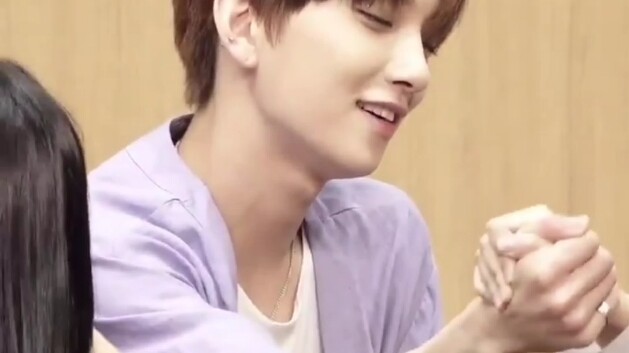 【SEVENTEEN】Lý do nhất định phải đến tham dự một lần buổi ký tặng của SEVENTEEN