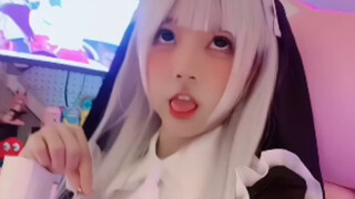 这个修女不正经，影响我开车！！