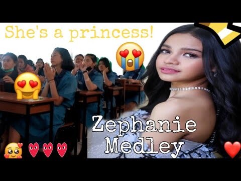 THAI STUDENTS REACT TO ZEPHANIE DISNEY MEDLEY [ARTIST LAB] - She's a real PRINCESS!