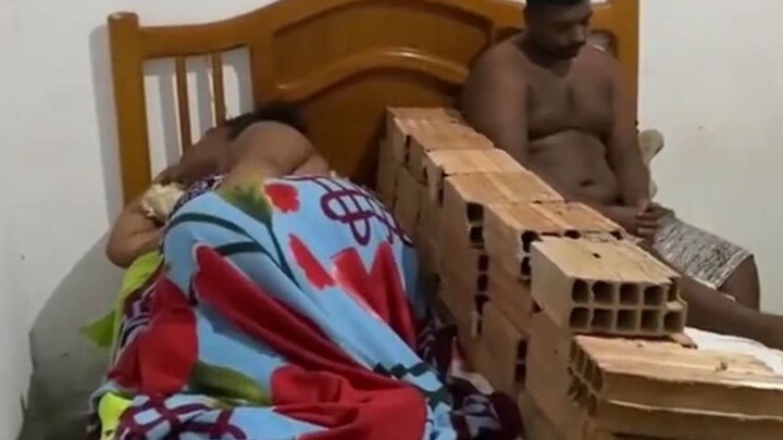 Now this is what true bed‑separation looks like—totally cracked me up!!! #EntertainmentAwards #Funny