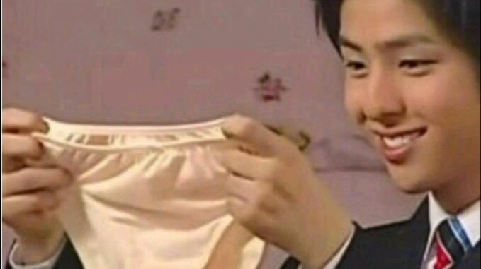 ผลงานศิลปะของสะสม "Wugeng Liuli" ที่ได้มาเมื่อปีที่แล้ว