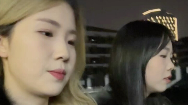 No wonder they're sisters!